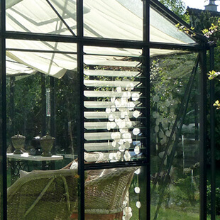 LV - Стеклянное жалюзийное окно